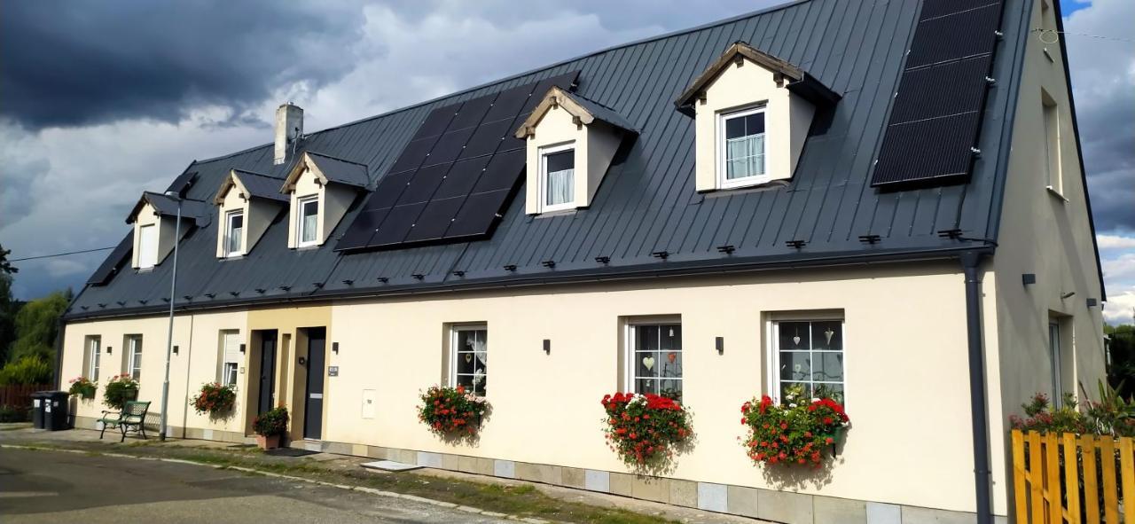Apartman Atelier Vary V Nove Zrekonstruovanem Dome Karlovy Vary Bagian luar foto